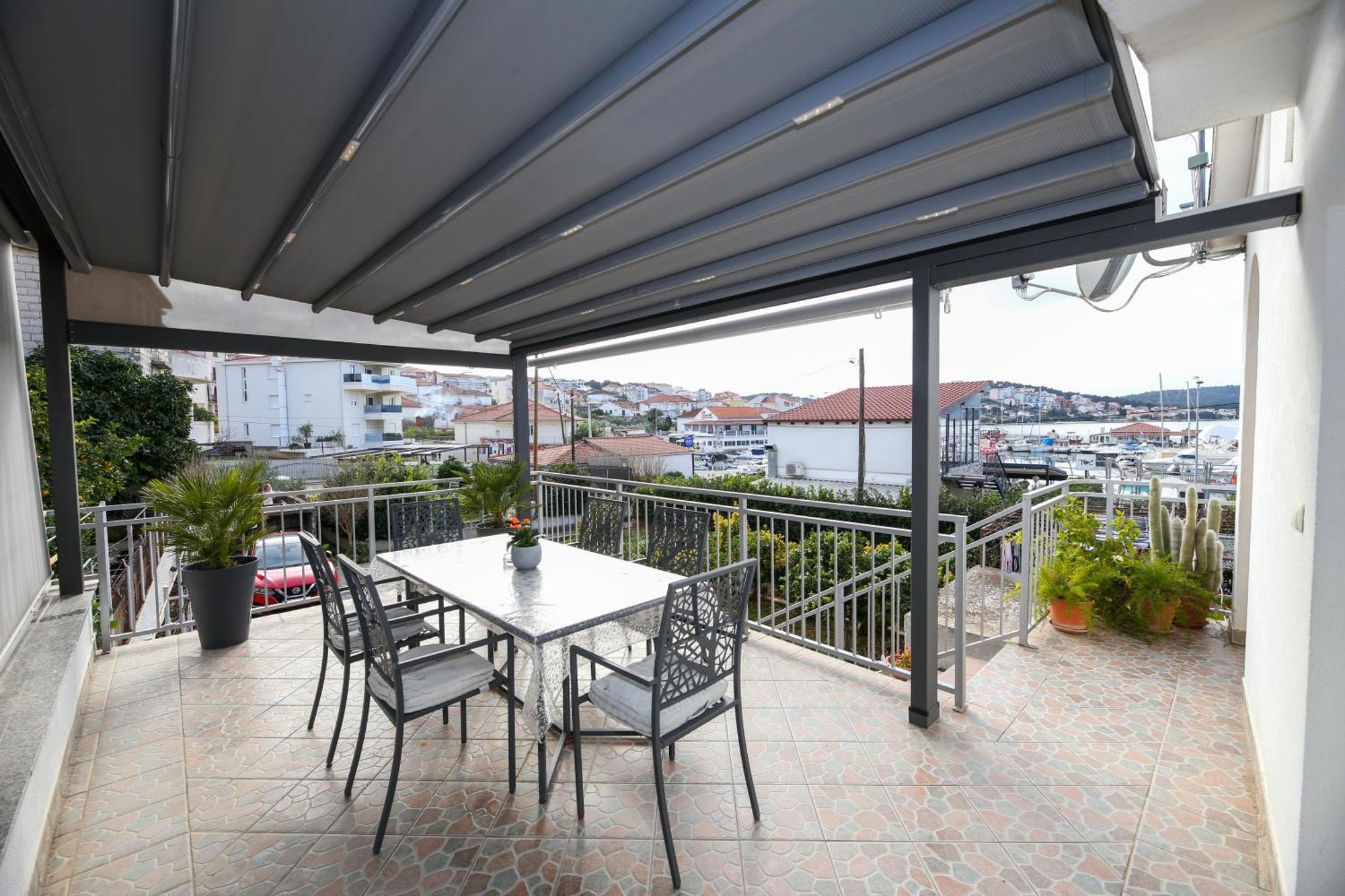 Apartments Vaska Trogir Bagian luar foto