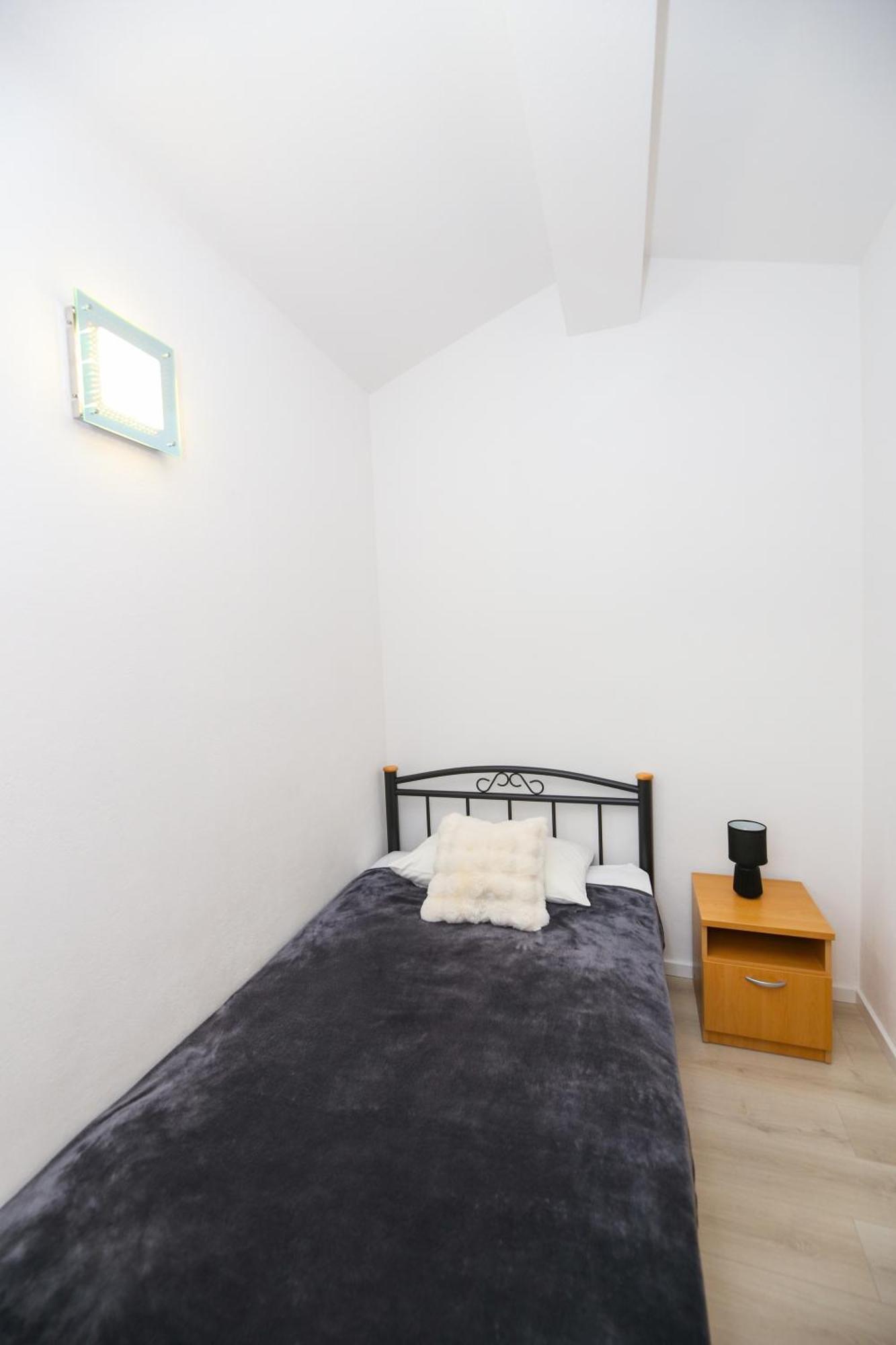 Apartments Vaska Trogir Bagian luar foto