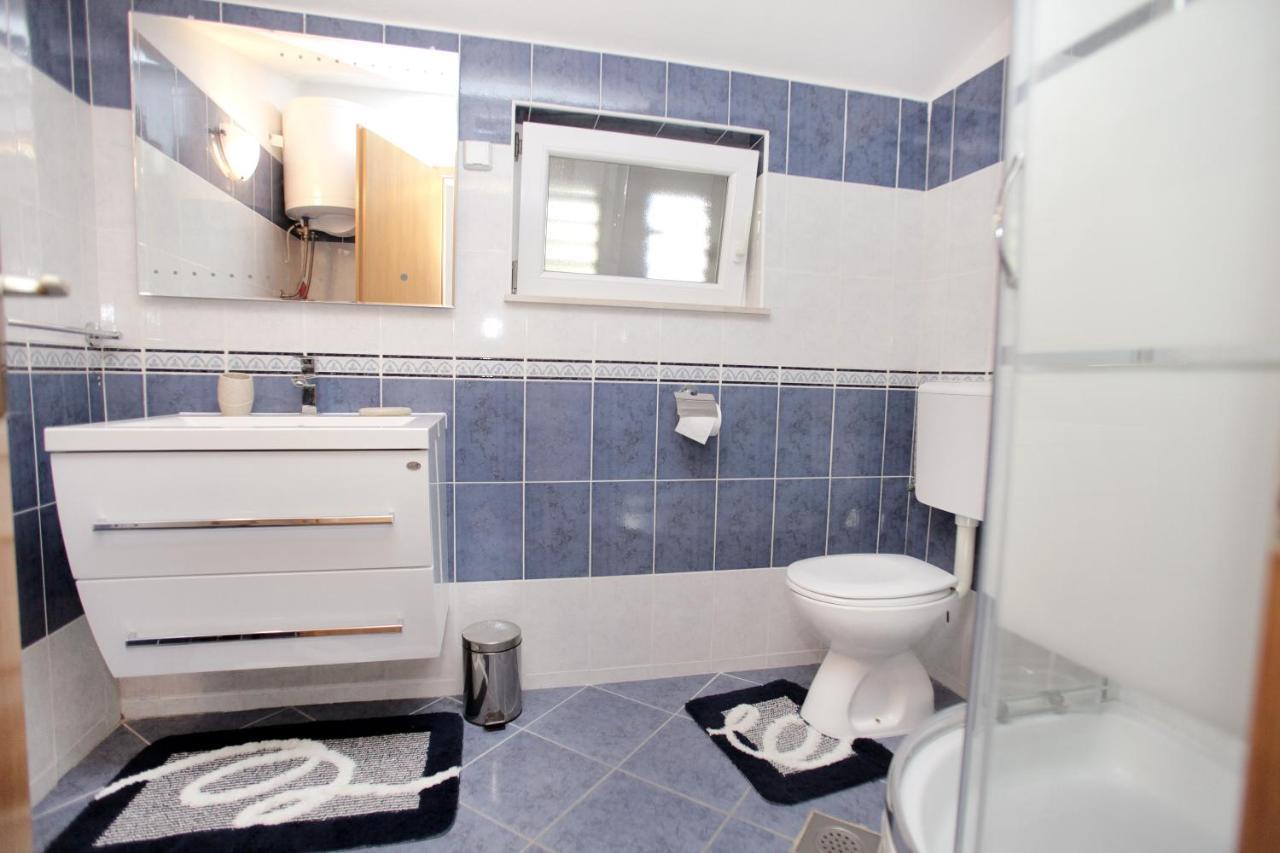 Apartments Vaska Trogir Bagian luar foto