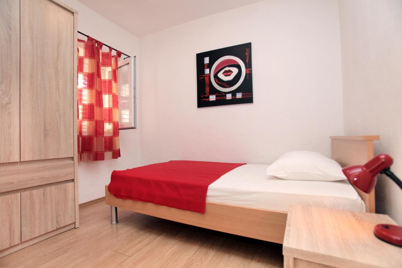 Apartments Vaska Trogir Bagian luar foto