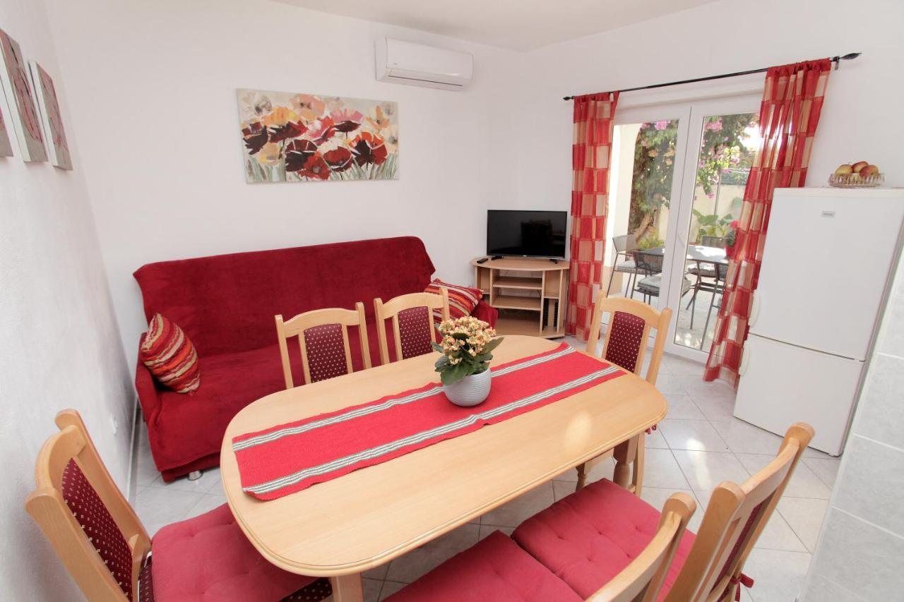 Apartments Vaska Trogir Bagian luar foto